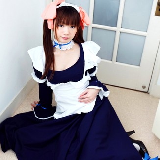 Cosplay Maid