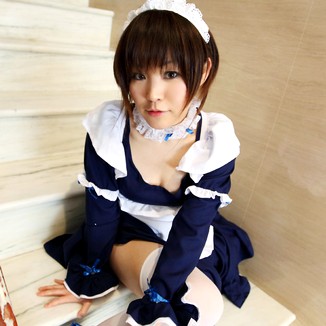 Cosplay Maid