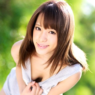 Kana Momonogi